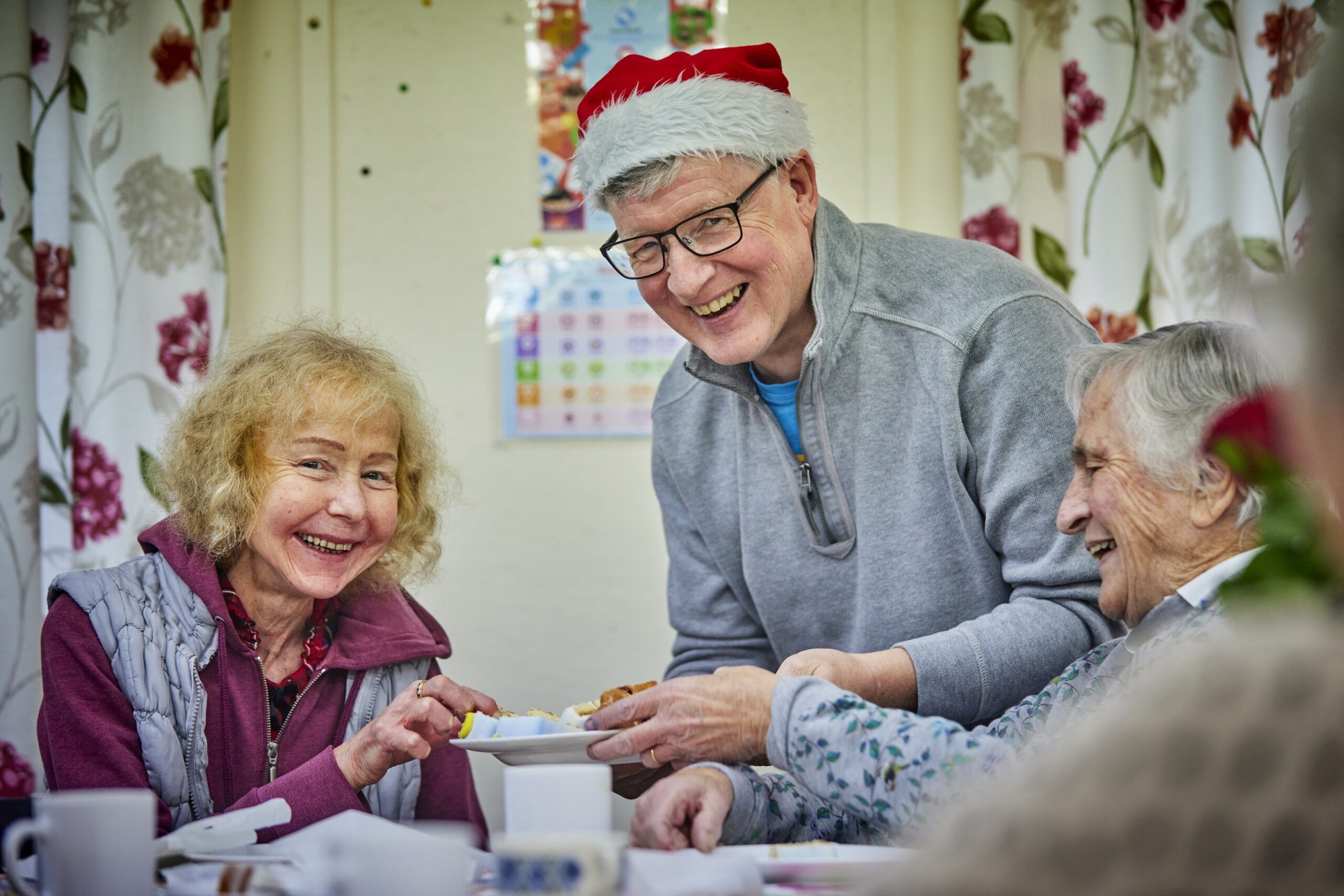BARRATT HOMES GIVES £2,500 CHRISTMAS GIFT TO MERSEYSIDE BEFRIENDING CHARITY